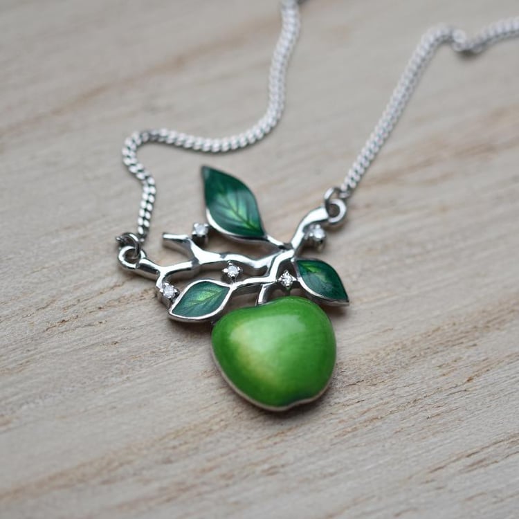 Strieborný diamantový náhrdelník 43401