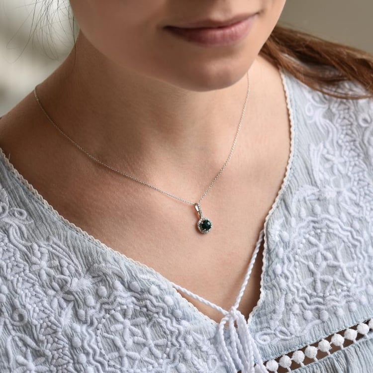 Zlatý prívesok so smaragdom 42292