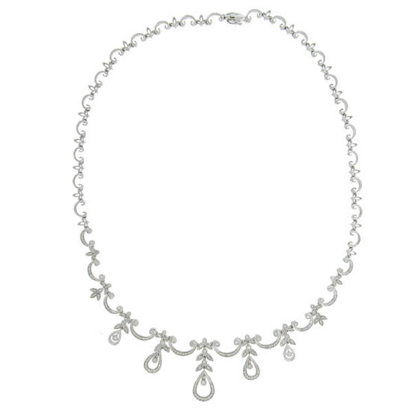 Zlatý náhrdelník s diamantmi 2050