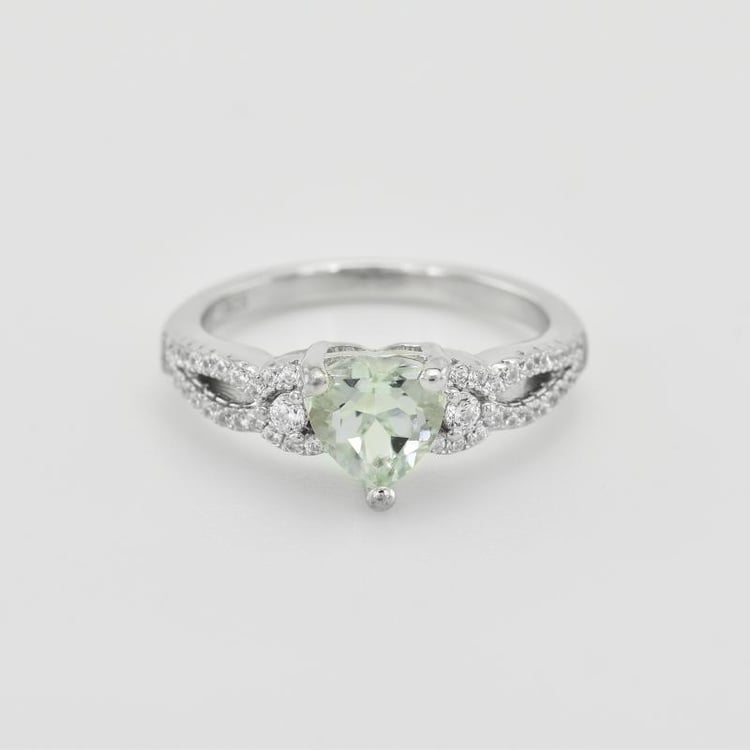 Zelený ametyst v striebornom prsteni 40523