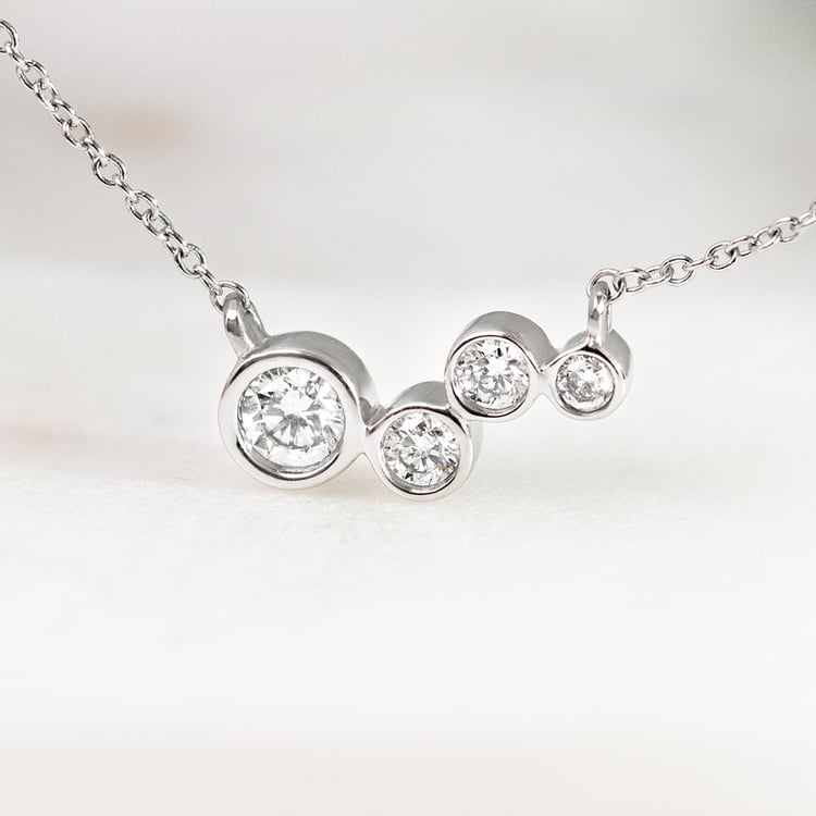 Moderný strieborný náhrdelník s diamantmi Viola 161348