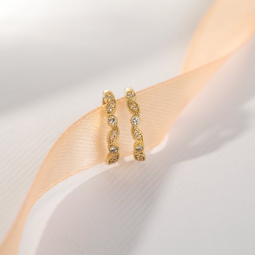 Kruhové náušnice s diamantmi Sprita