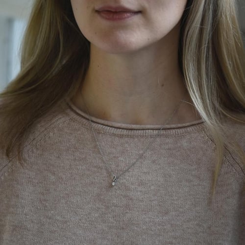 Prívesok s výberom karátovej váhy lab-grown diamantu Aliva