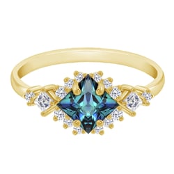 Zásnubný prsteň s princess alexandritom a moissanitmi Nairne