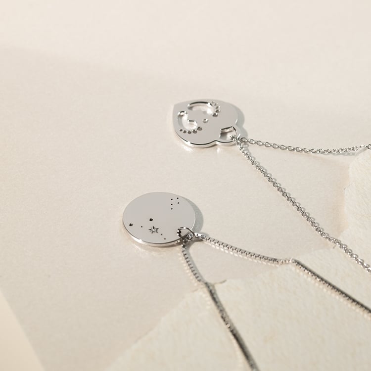 Zlatý prívesok so súhvezdím a diamantom Meri 137407