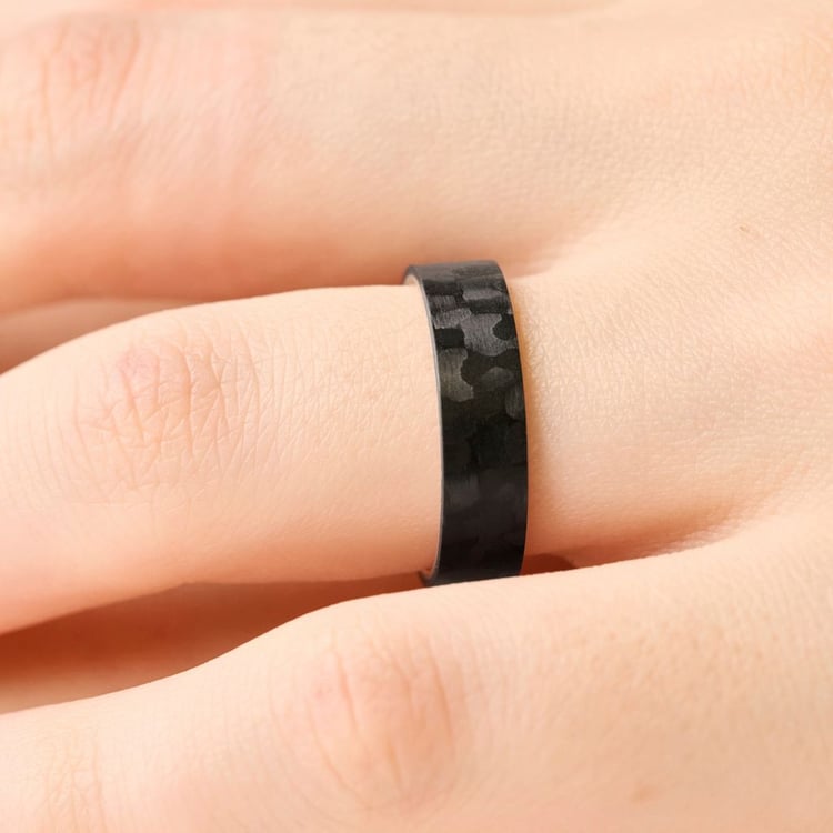 Plochý prsten z karbónu a striebra Conner 165787