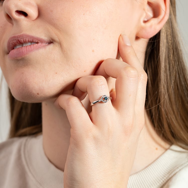 Zásnubný prsteň s modrým diamantom Krell 150559