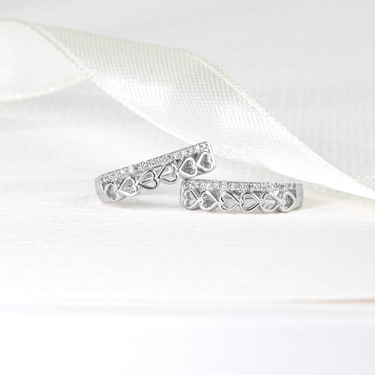 Srdcové kruhové náušnice s diamantmi Luba 128675