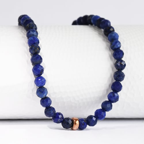 Strieborný náramok s lapis lazuli korálkami Jakira