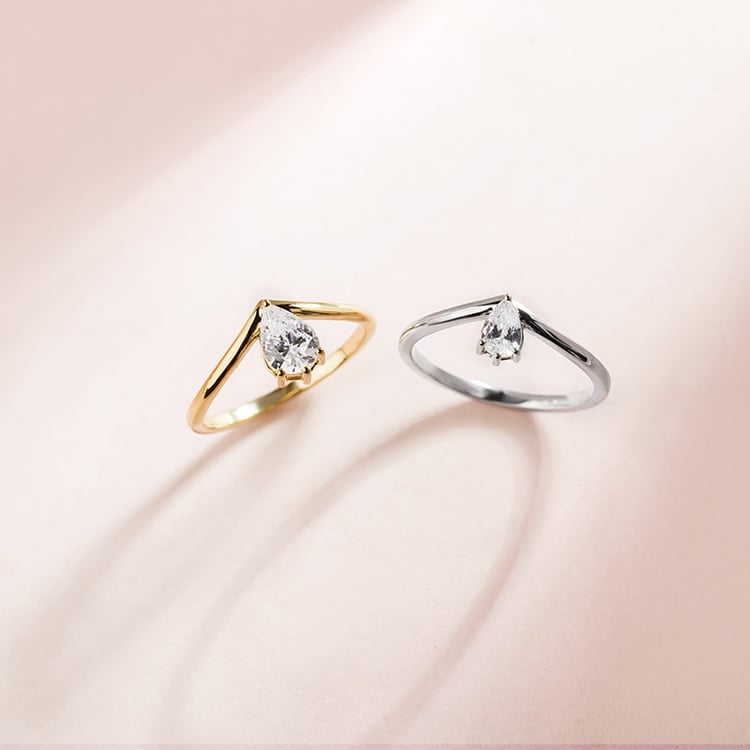 Zásnubný prsteň s pear diamantom 154859