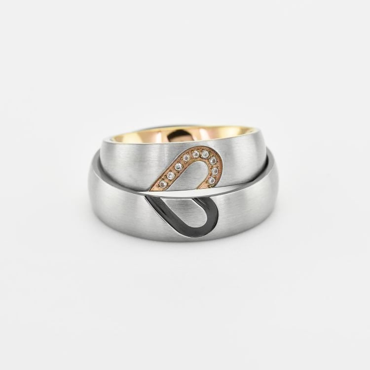 Svadobné obrúčky z viacfarebného zlata so srdcom Akmi 118207