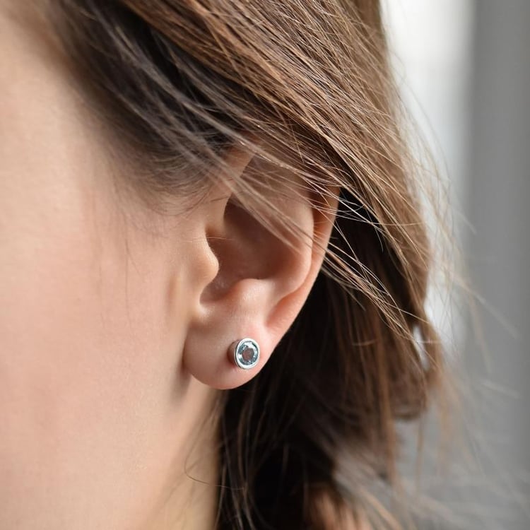 Strieborné bezel náušnice s akvamarínmi Sontre 102686