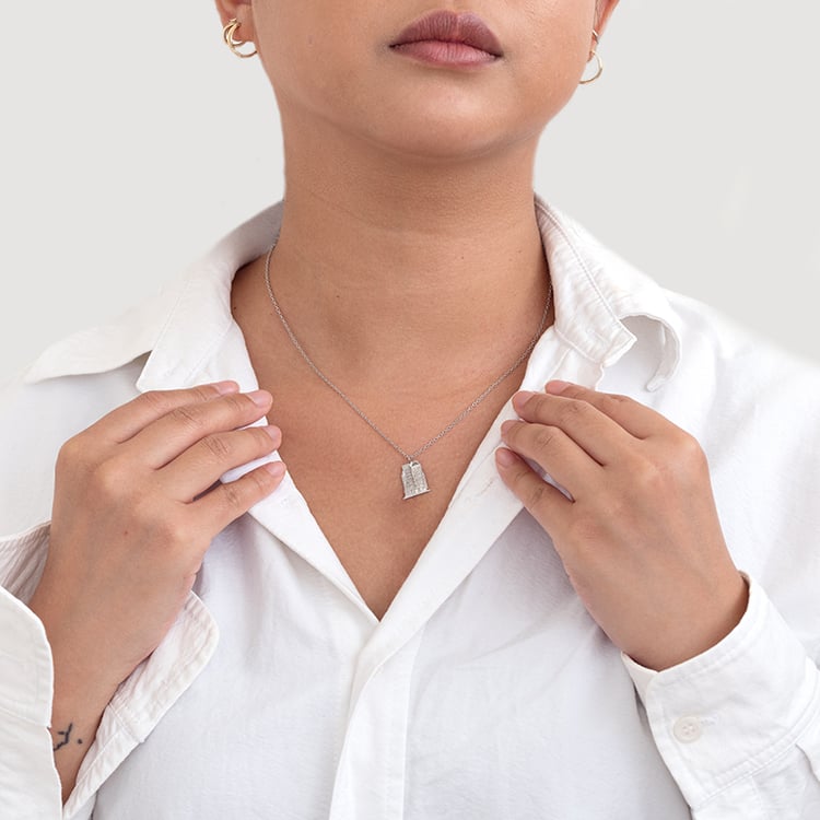 Personalizovaný prívesok Dancing House 128756