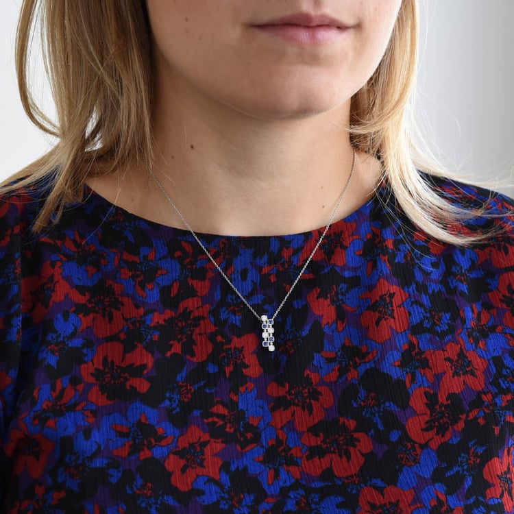 Zafírový prívesok s diamantmi 86022