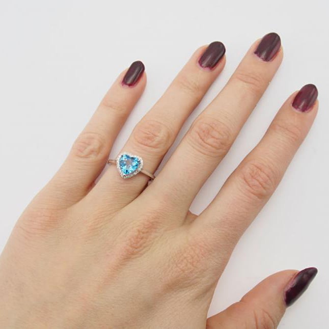 Zlatý prsteň s topásem v tvare srdca 4727