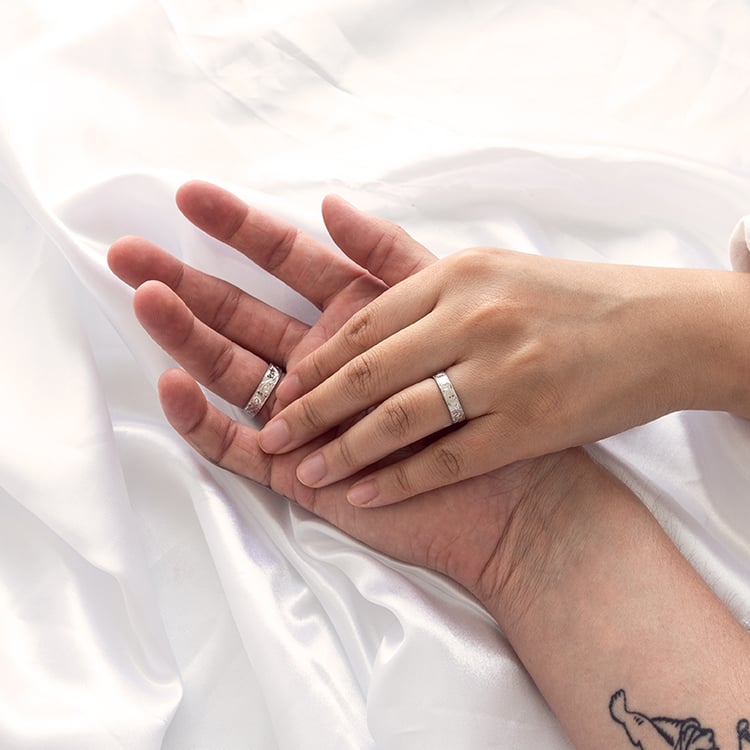 Vintage svadobné obrúčky s gravírovaním a diamantom Bolton 126067