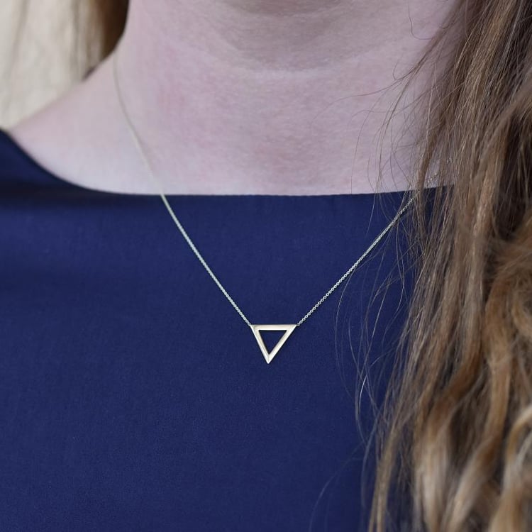 Zlatá kolekcia náušníc a náhrdelníka 10364