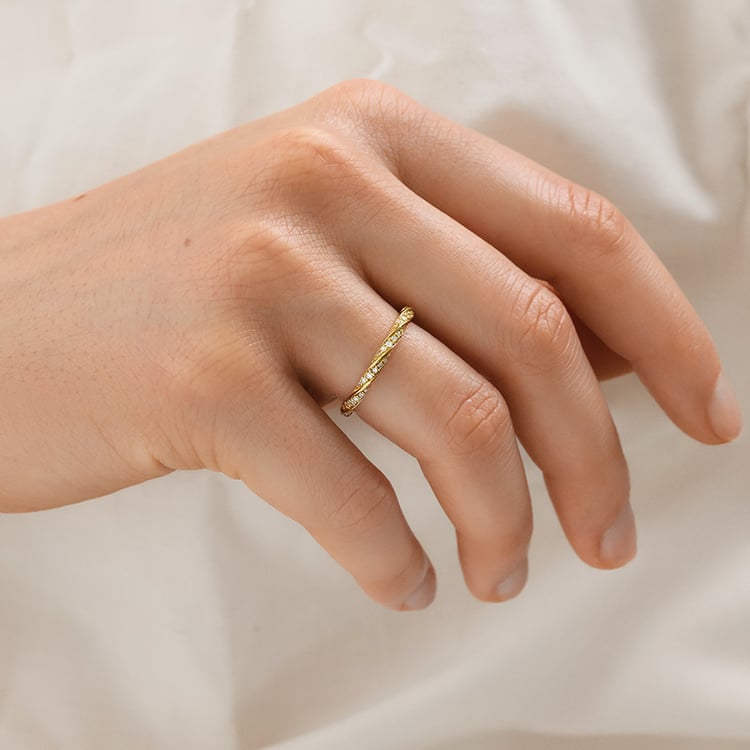 Prepletený eternity prsteň s diamantmi a pánsky komfortný prsteň Joanne 154481