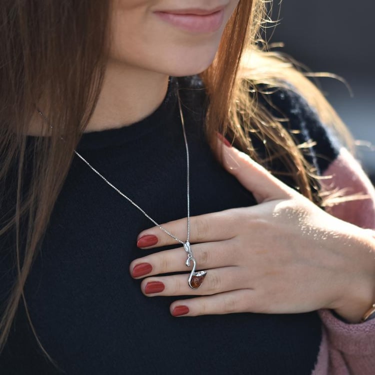 Strieborný prívesok v tvare labute 36693