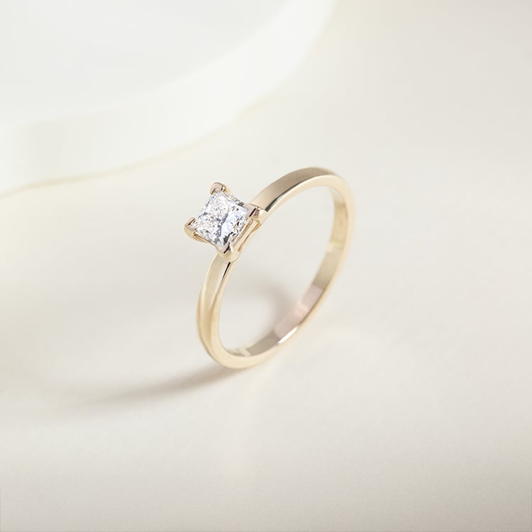 Zásnubný prsteň s princess diamantom Naneala 149650