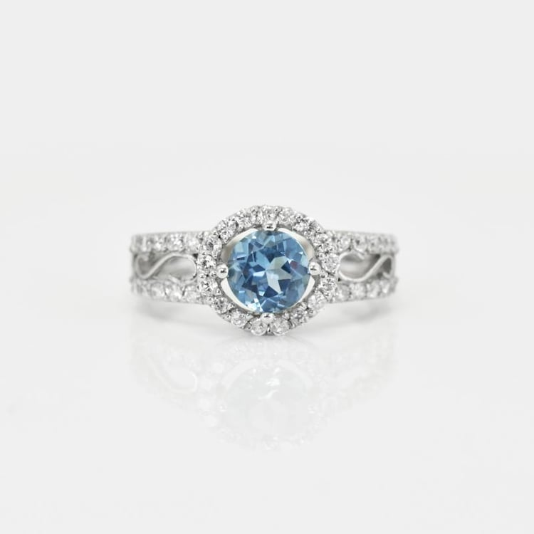 Prsteň s topásmi 15595