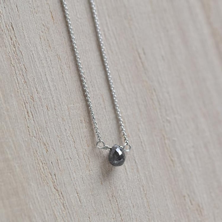 Náhrdelník s diamantom 31763