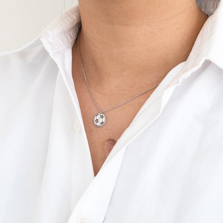 Strieborný prívesok lopta s gravírom vašej voľby Football 124202