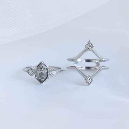 Vykrojený prsteň s diamantmi Elron