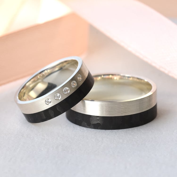 Karbonové snubné prstene zo zlata 77688