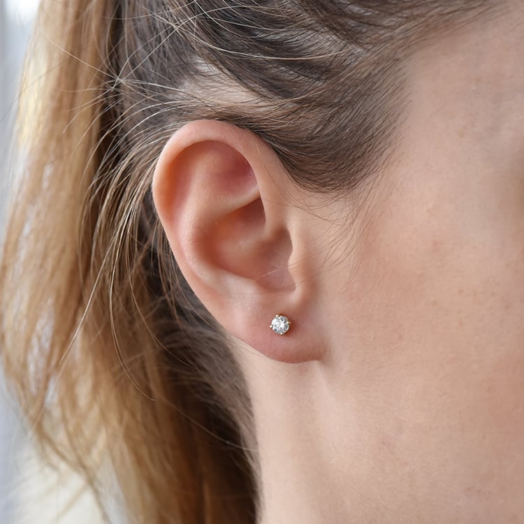 Strieborné náušnice s výberom karátovej váhy lab-grown diamantov Roth 104055