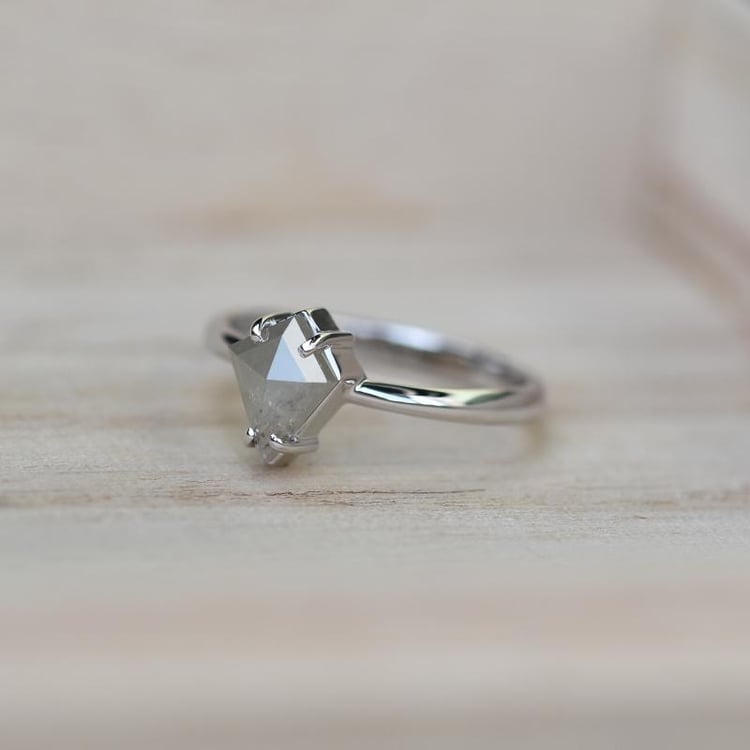 Prsteň zo zlata 44344