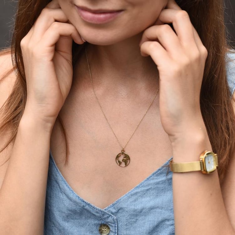 Mapa sveta v zlatom náhrdelníku 45937