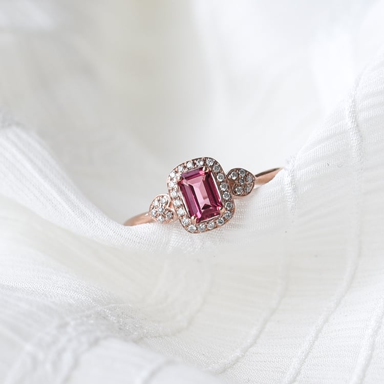 Prsteň s emerald turmalínom a diamantmi 64035