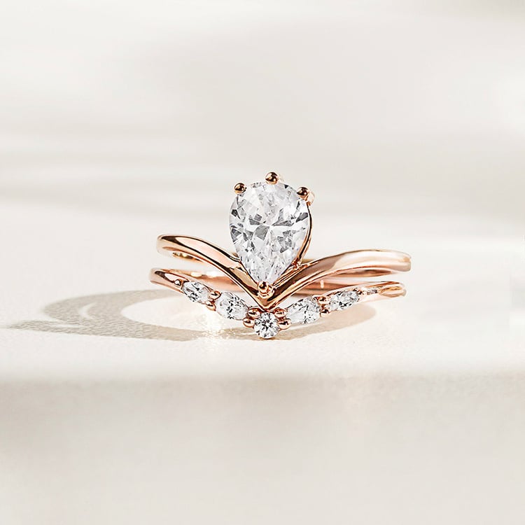 Romantický zásnubný set prsteňov s diamantmi 156043