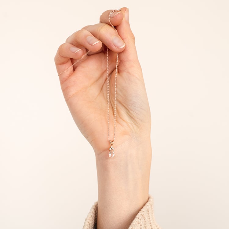 Morganitová slza a diamanty v prívesku z ružového zlata Erikka 120733