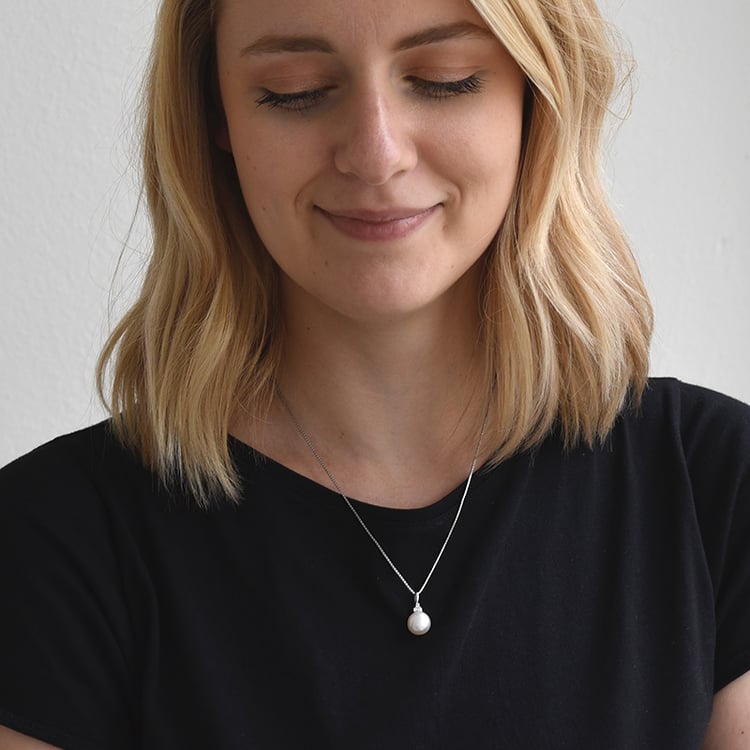 Perlový strieborný náhrdelník 67151