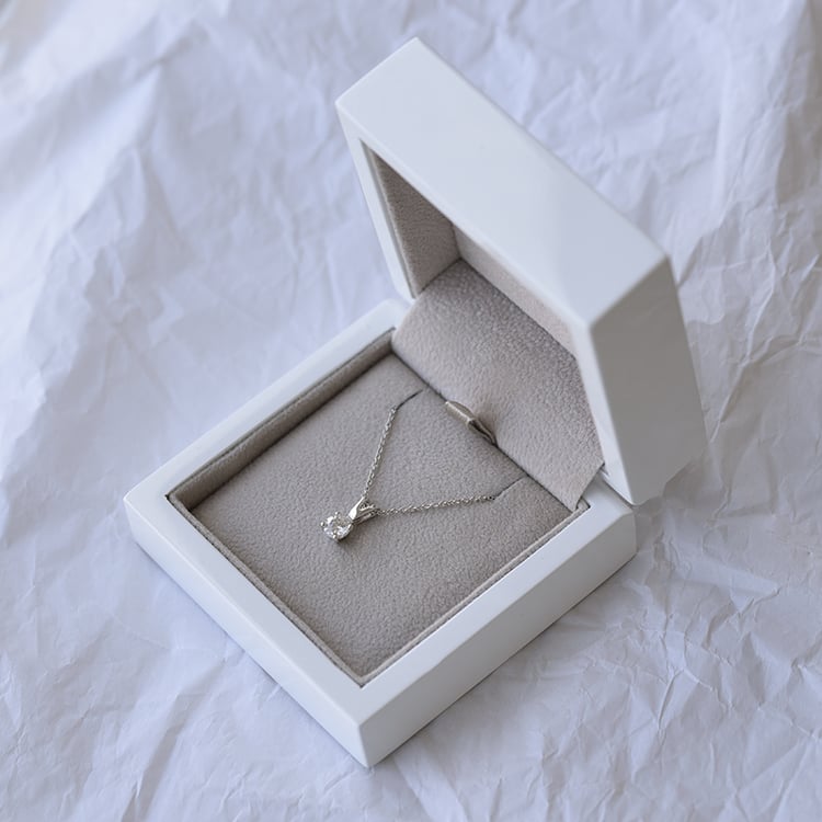 Jednoduchý zlatý náhrdelník 63321