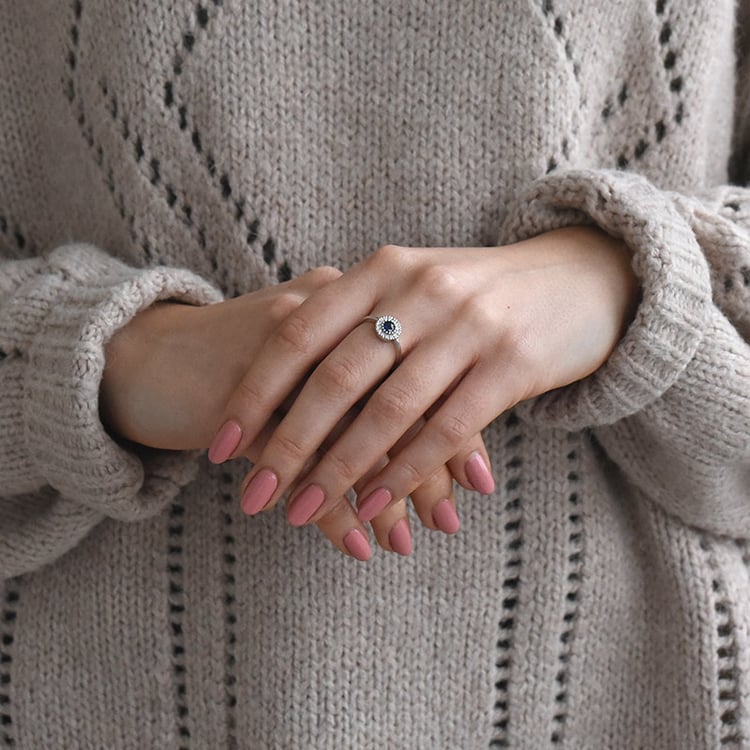 Zlatý prsteň so zafírom a diamantmi 74947