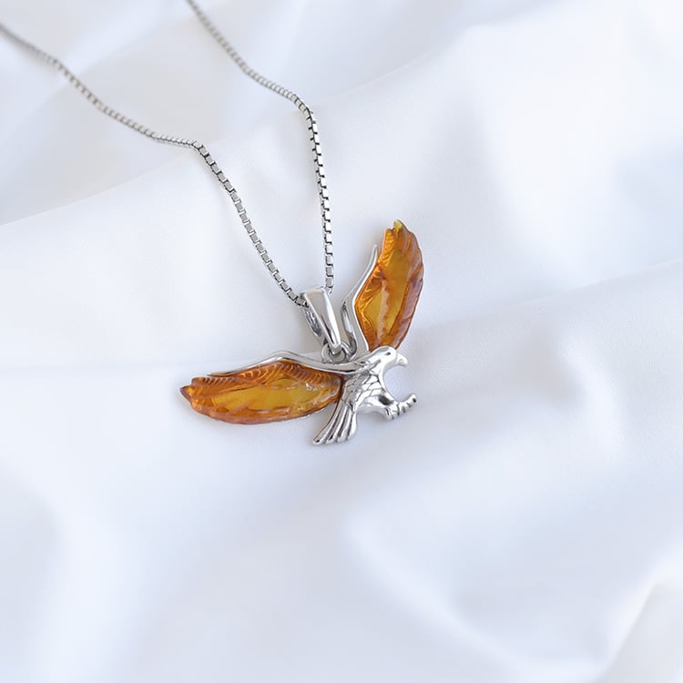 Strieborný prívesok v tvare orla 88815