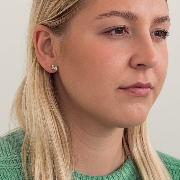 Cluster náušnice s ČGL certifikovanými diamantmi Kerrie 146132