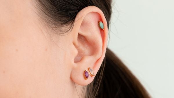 Prepichovanie uší a nastreľovanie náušníc - všetko, čo musíte vedieť