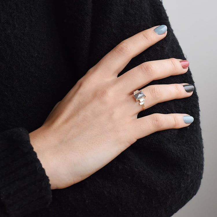 Prsteň s baguette diamantmi a zafírmi 91047