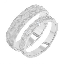 Svadobné obrúčky s atypickým povrchom Marry