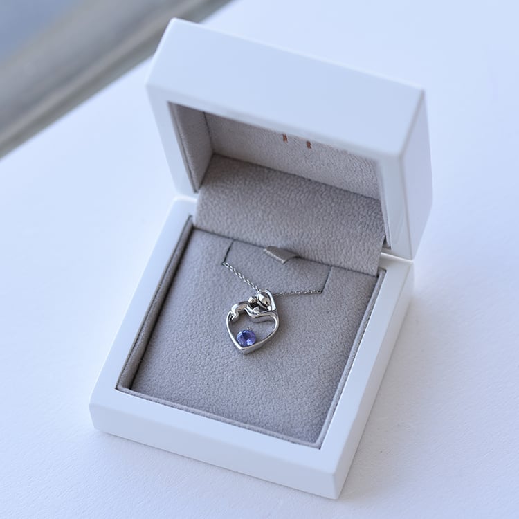 Zlatý prívesok matka a dieťa s diamantom 60990