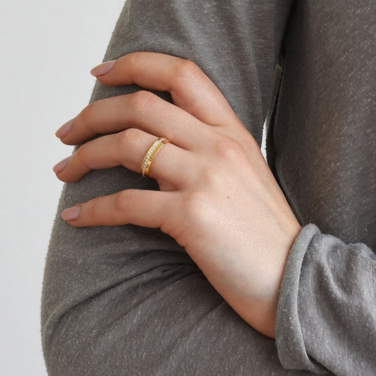 Pánský snubný prsteň s diamantmi 77083