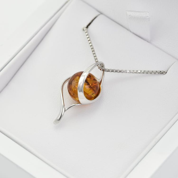 Jantárový náhrdelník 18604