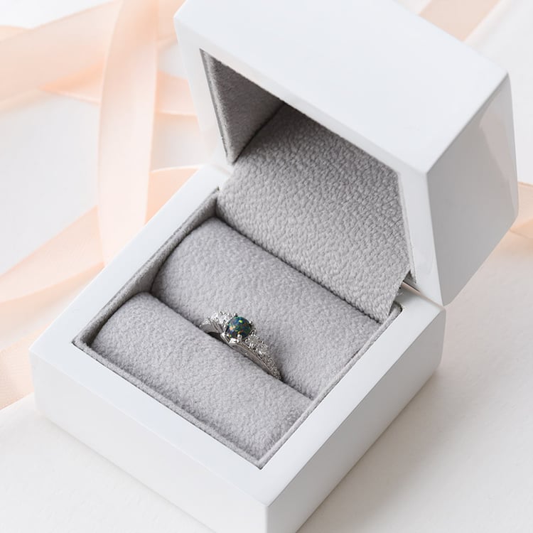 Opálový prsteň zo striebra 92835