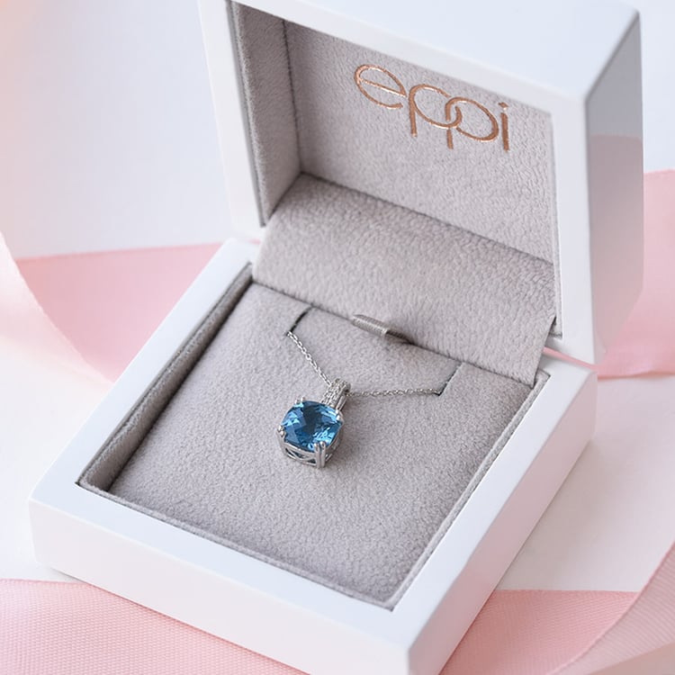 zlatý prívesok s modrým a bielymi topásmi 76103