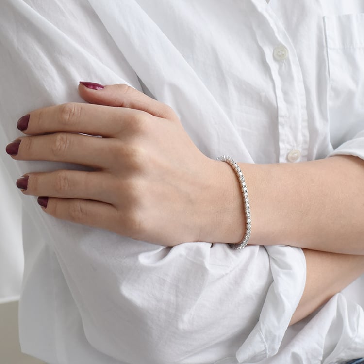 Náramok s trblietavými zirkónmi 90707