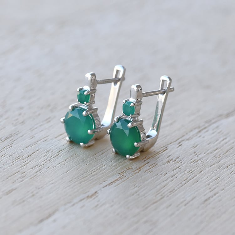 Visiace náušnice so zelenými ónyxmi 68080